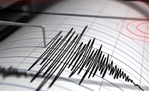 Earthquake: అర్ధరాత్రి భద్రాద్రి జిల్లాలో భూ ప్రకంపనలు.. ఉలిక్కిపడ్డ ప్రజలు!