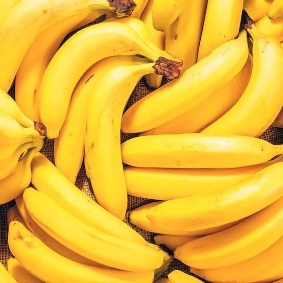 Banana Health Benefits: అరటి పండుతో అద్భుత ఆరోగ్య ప్రయోజనాలు: పోషకాల గని గురించి మీకు తెలుసా?