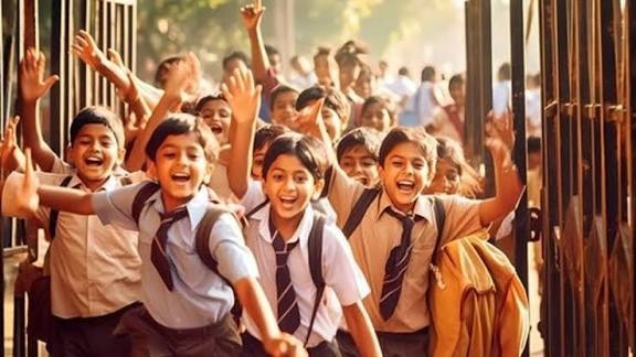 Holidays 2026: విద్యార్థులకు గుడ్ న్యూస్: ఆగస్టు 8 నుంచి 10 వరకు వరుసగా 3 రోజులు స్కూళ్లకు సెలవులు?