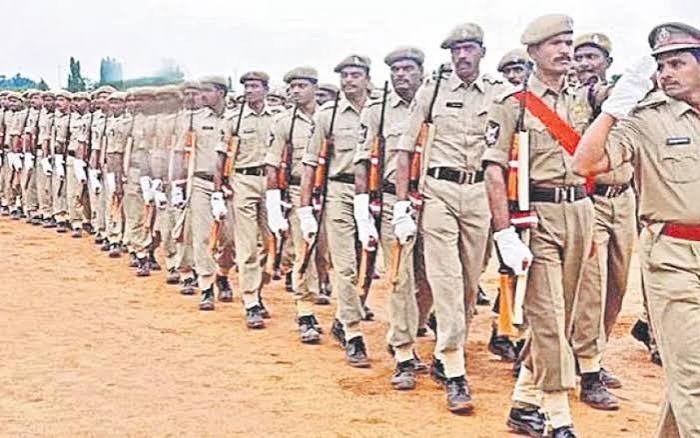 TG Police Recruitment 2026: తెలంగాణ పోలీస్ ఉద్యోగార్థులకు శుభవార్త: 7,437 ఎస్ఐ, కానిస్టేబుల్ పోస్టుల భర్తీకి షెడ్యూల్ విడుదల!