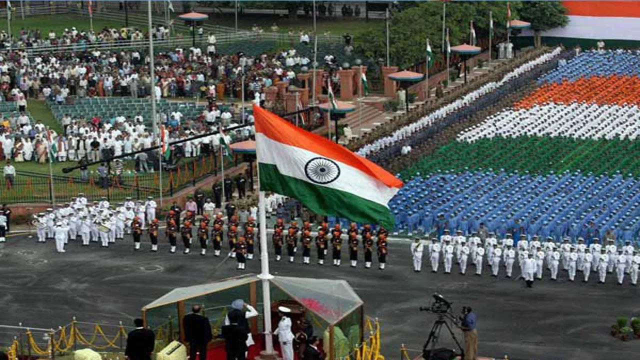 Independence Day:  ఆగస్ట్ 15నే భారత్‌కు స్వాతంత్య్ర ఎందుకు వచ్చింది? ప్రతి భారతీయుడు తెలుసుకోవాల్సిన 10 ఆసక్తికర విశేషాలు