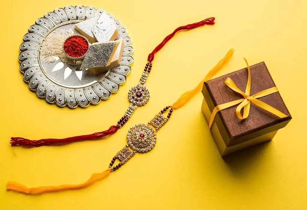 Raksha Bandhan Wishes Quotes: రక్షాబంధన్ శుభాకాంక్షలు 2026: రాఖీ పండుగ సందర్భంగా మీ తోబుట్టువులకు ఈ ప్రత్యేక కోటేషన్లతో ఆత్మీయ శుభాకాంక్షలు తెలపండి!
