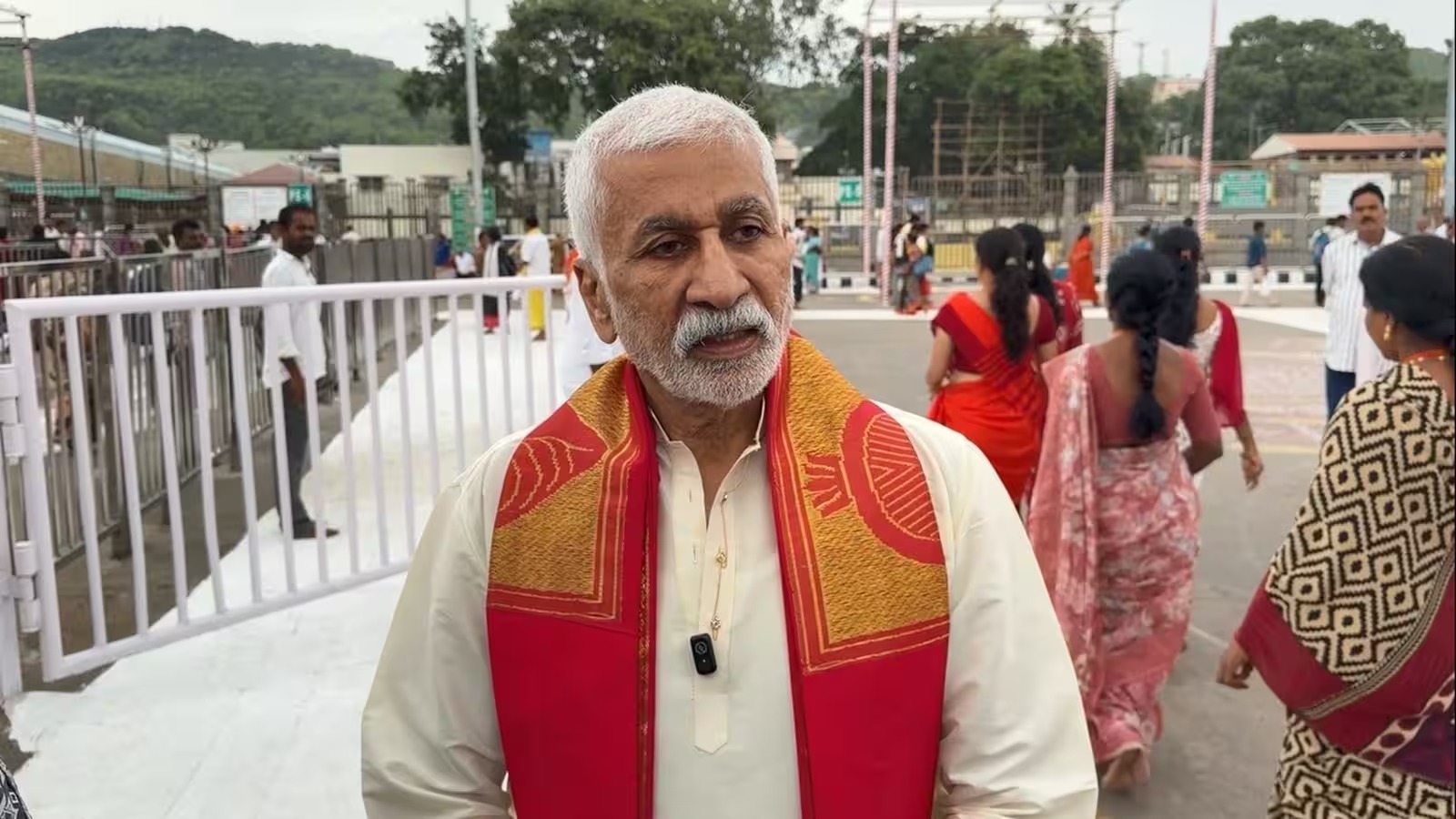 ఏపీ రాజకీయాల్లో కీలక పరిణామం: కొత్త పార్టీ ప్రకటన చేసిన మాజీ ఎంపీ విజయసాయి రెడ్డి!